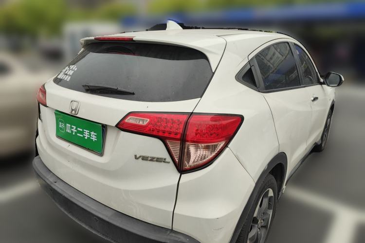 Used Honda Vezel 2016 1.8L CVT Front-Wheel Drive Pioneer Edition Rear Right 45 Deg