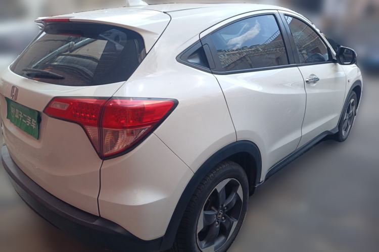 Used Honda Vezel 2016 1.8L CVT Front-Wheel Drive Pioneer Edition Rear Right 45 Deg