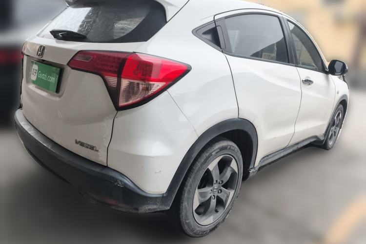 Used Honda Vezel 2016 1.8L CVT Front-Wheel Drive Pioneer Edition Rear Right 45 Deg