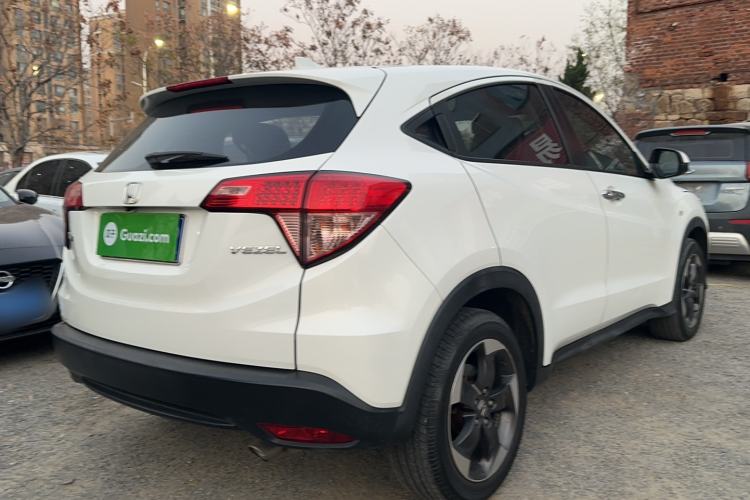 Used Honda Vezel 2016 1.8L CVT Front-Wheel Drive Pioneer Edition Rear Right 45 Deg