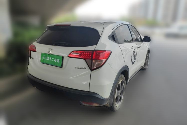Used Honda Vezel 2016 1.8L CVT Front-Wheel Drive Pioneer Edition Rear Right 45 Deg