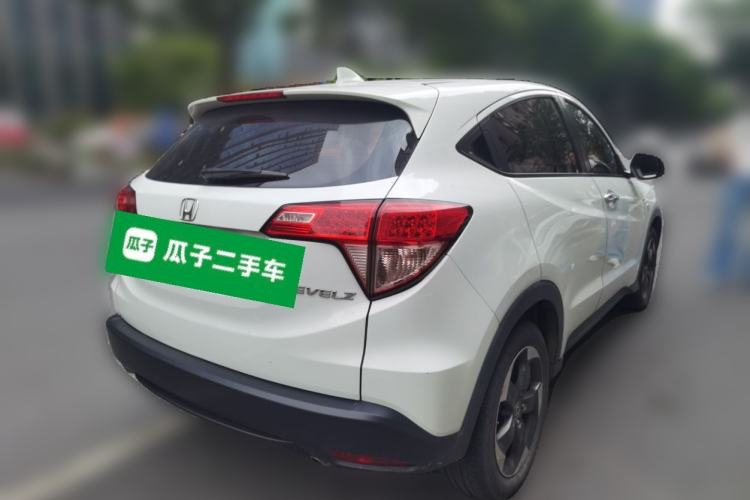 Used Honda Vezel 2016 1.8L CVT Front-Wheel Drive Pioneer Edition Rear Right 45 Deg