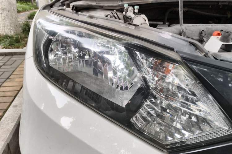 Used Honda Vezel 2016 1.8L CVT Front-Wheel Drive Pioneer Edition Right Front Headlight