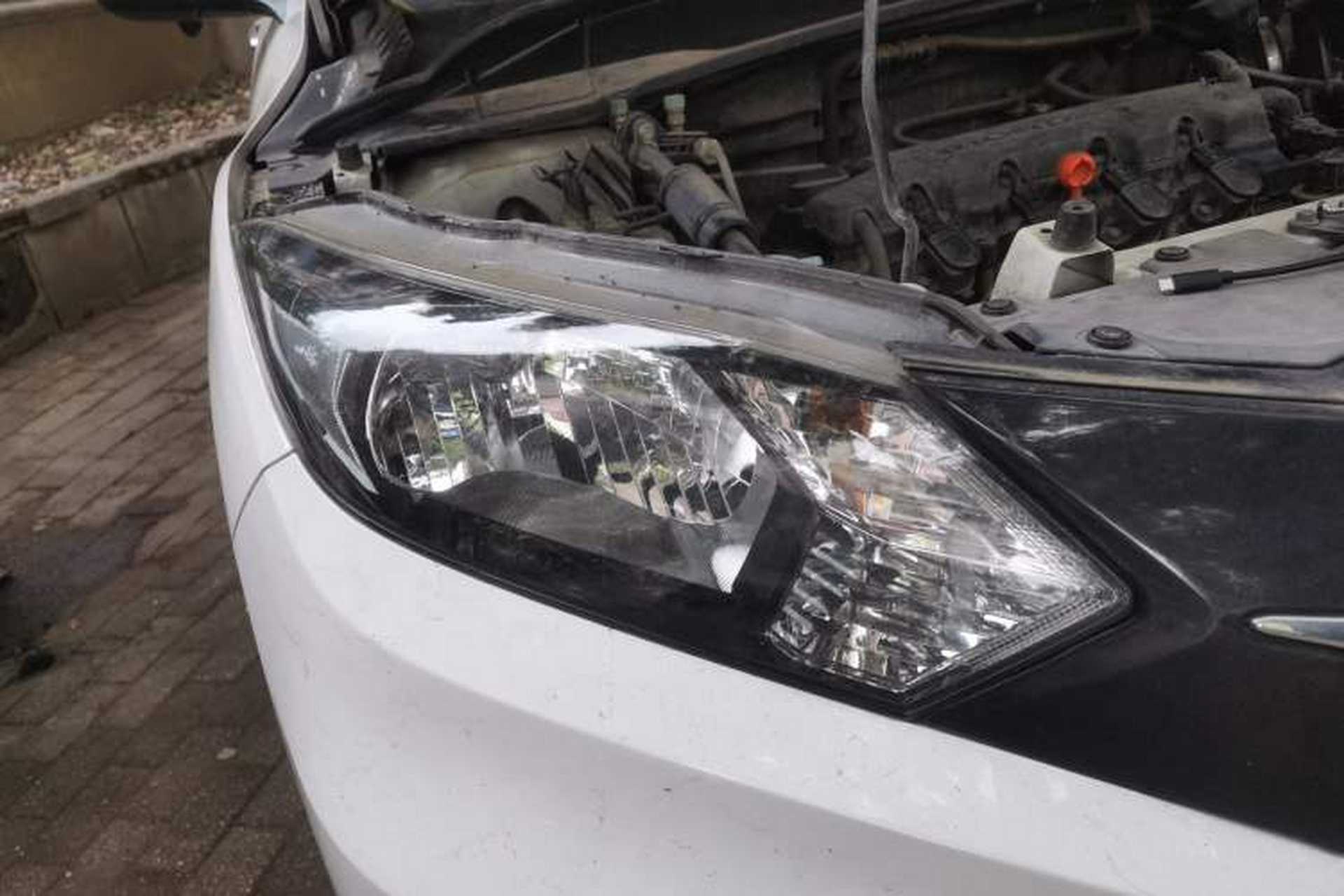 Used Honda Vezel 2016 1.8L CVT Front-Wheel Drive Pioneer Edition Right Front Headlight