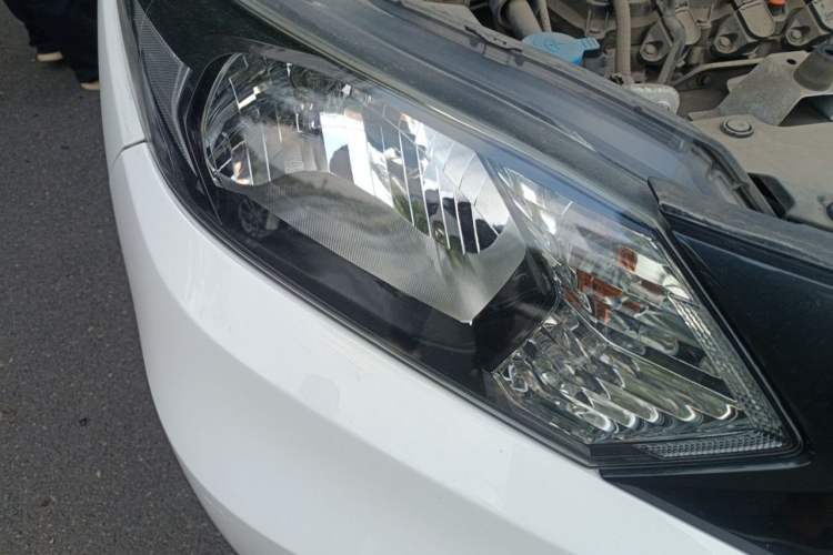 Used Honda Vezel 2016 1.8L CVT Front-Wheel Drive Pioneer Edition Right Front Headlight