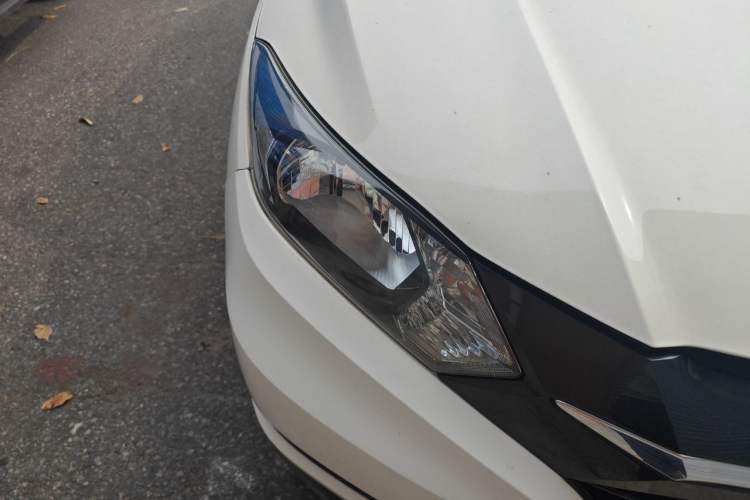 Used Honda Vezel 2016 1.8L CVT Front-Wheel Drive Pioneer Edition Right Front Headlight