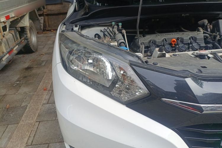 Used Honda Vezel 2016 1.8L CVT Front-Wheel Drive Pioneer Edition Right Front Headlight