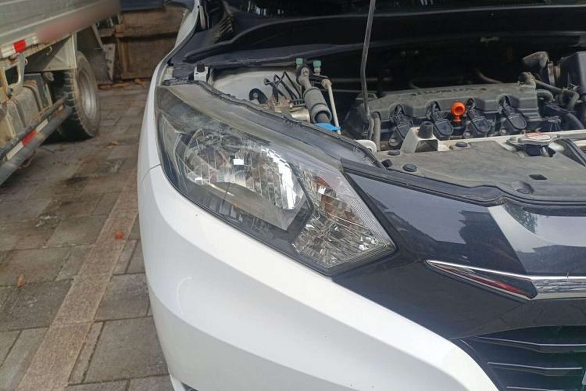 Used Honda Vezel 2016 1.8L CVT Front-Wheel Drive Pioneer Edition Right Front Headlight