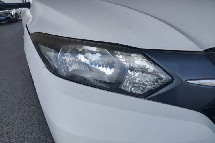 Used Honda Vezel 2016 1.8L CVT Front-Wheel Drive Pioneer Edition Right Front Headlight