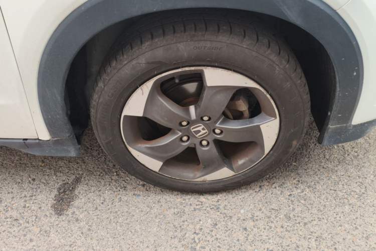 Used Honda Vezel 2016 1.8L CVT Front-Wheel Drive Pioneer Edition Right Front Wheel Hub