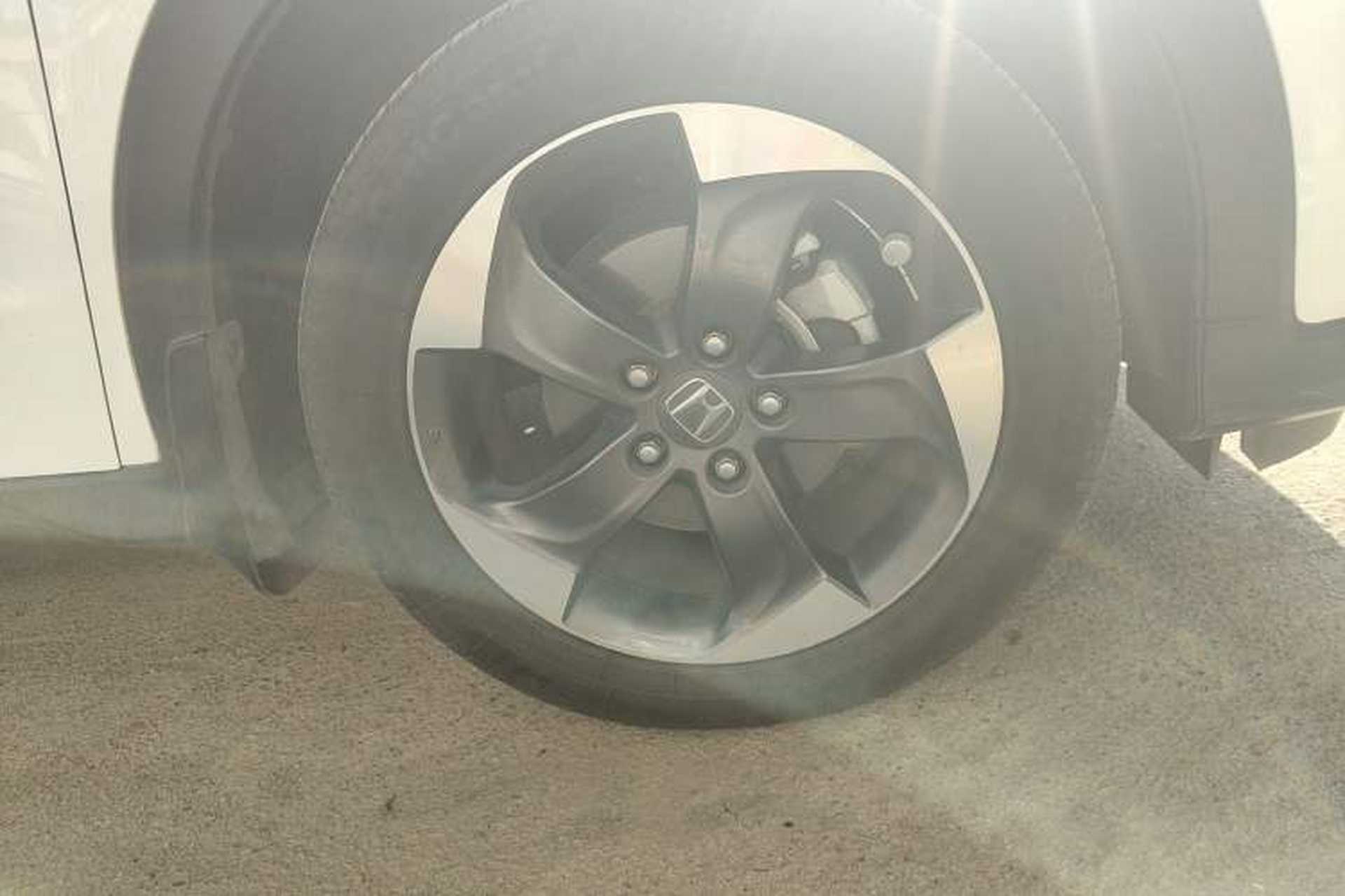 Used Honda Vezel 2016 1.8L CVT Front-Wheel Drive Pioneer Edition Right Front Wheel Hub