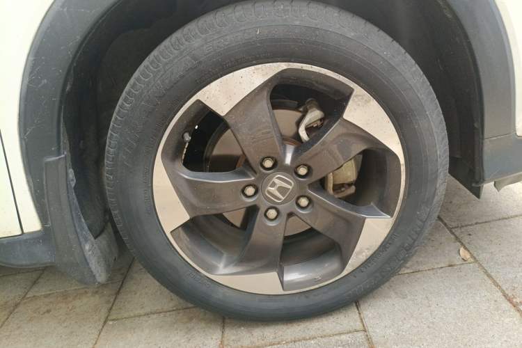 Used Honda Vezel 2016 1.8L CVT Front-Wheel Drive Pioneer Edition Right Front Wheel Hub