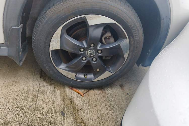Used Honda Vezel 2016 1.8L CVT Front-Wheel Drive Pioneer Edition Right Front Wheel Hub