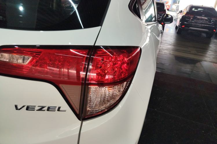 Used Honda Vezel 2016 1.8L CVT Front-Wheel Drive Pioneer Edition Right Rear Taillight