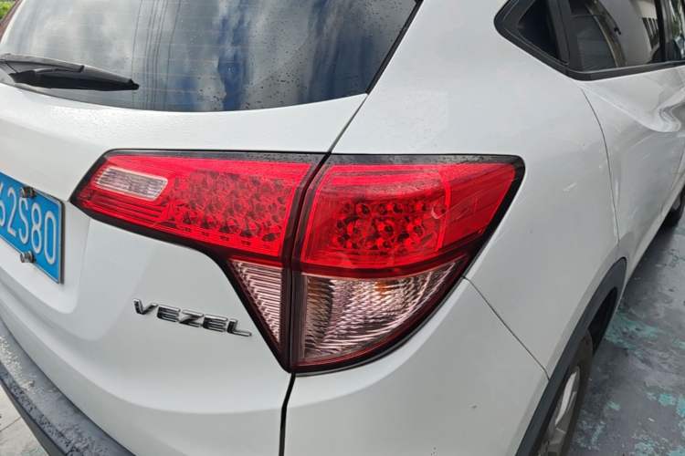 Used Honda Vezel 2016 1.8L CVT Front-Wheel Drive Pioneer Edition Right Rear Taillight