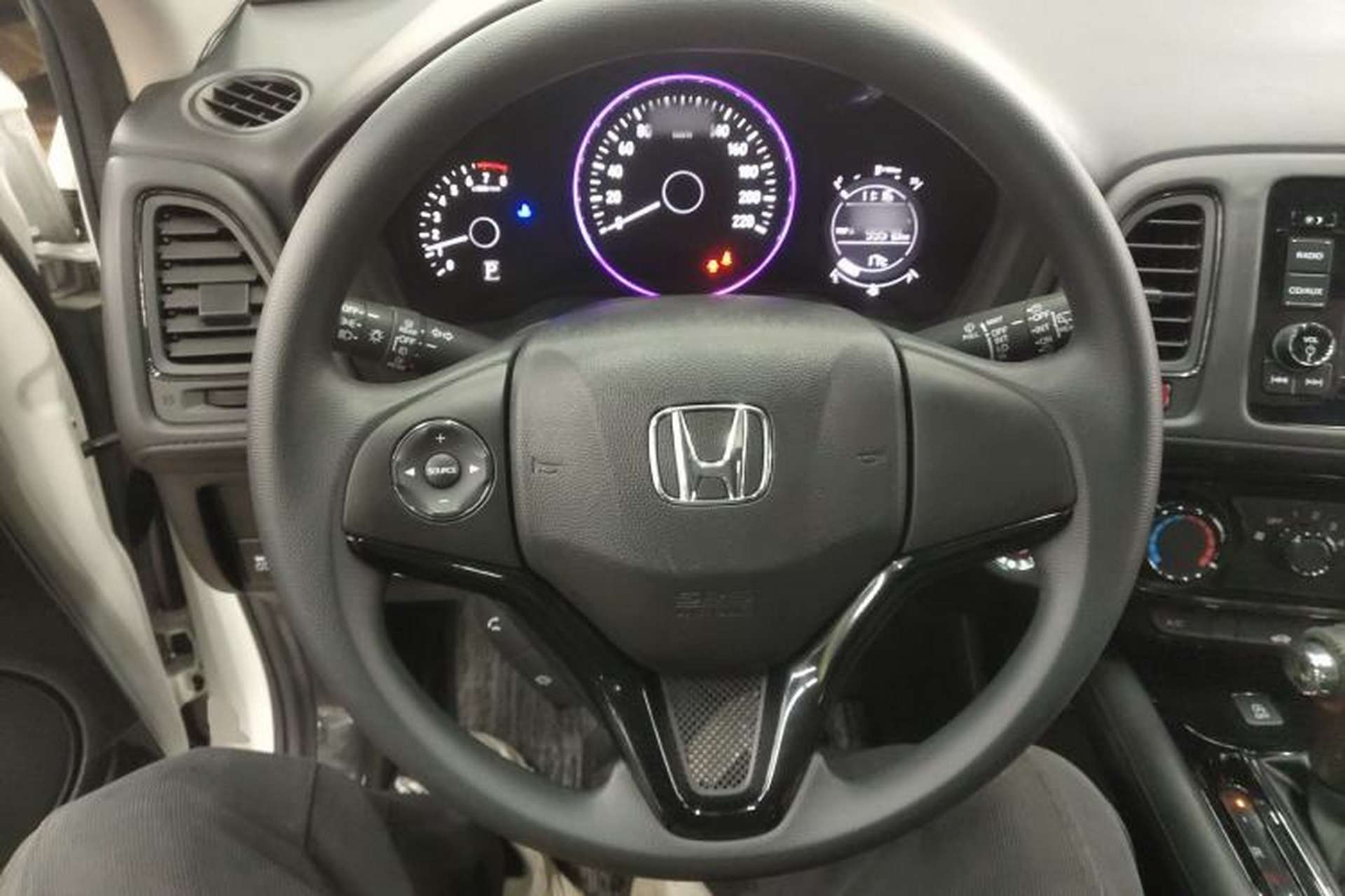 Used Honda Vezel 2016 1.8L CVT Front-Wheel Drive Pioneer Edition Steering Wheel