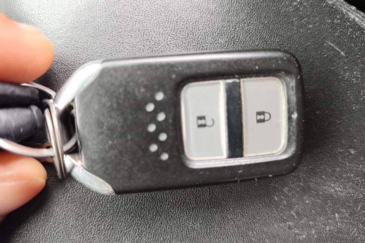 Used Honda Vezel 2016 1.8L CVT Front-Wheel Drive Pioneer Edition Vehicle Key