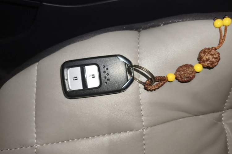 Used Honda Vezel 2016 1.8L CVT Front-Wheel Drive Pioneer Edition Vehicle Key