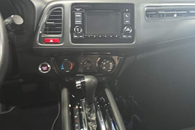 Used Honda Vezel 2017 1.5L CVT 2WD Comfort Model Audio And AC Panel