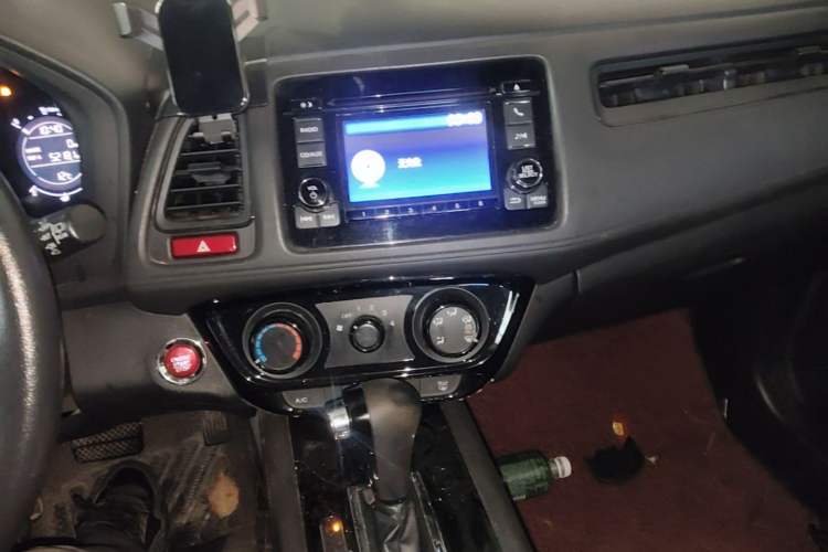 Used Honda Vezel 2017 1.8L CVT Front-Wheel Drive Pioneer Edition Audio And AC Panel
