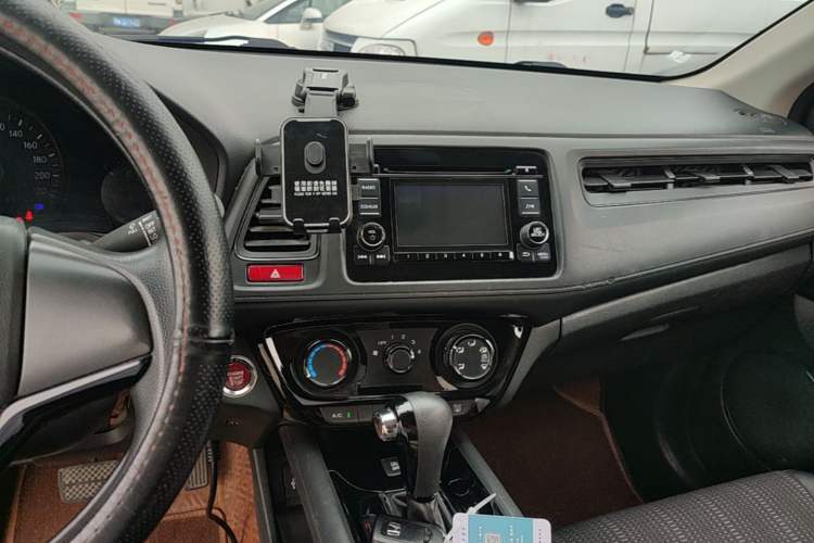 Used Honda Vezel 2017 1.8L CVT Front-Wheel Drive Pioneer Edition Audio And AC Panel