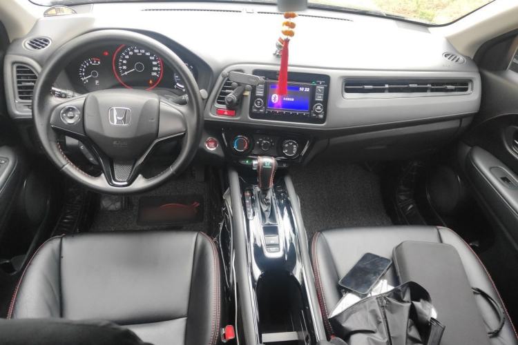 Used Honda Vezel 2017 1.8L CVT Front-Wheel Drive Pioneer Edition Center Console