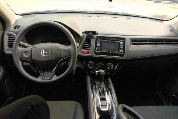 Used Honda Vezel 2017 1.5L CVT 2WD Comfort Model Center Console