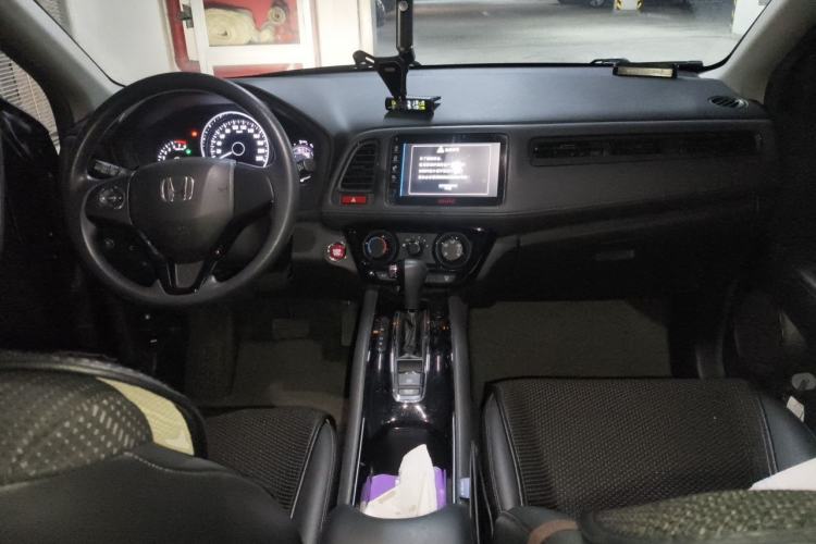 Used Honda Vezel 2017 1.8L CVT Front-Wheel Drive Pioneer Edition Center Console