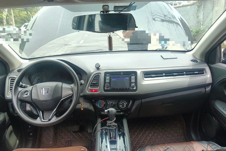 Used Honda Vezel 2017 1.5L CVT 2WD Comfort Model Center Console