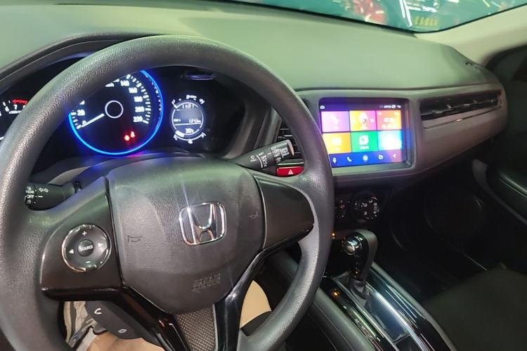 Used Honda Vezel 2017 1.5L CVT 2WD Comfort Model Center Console