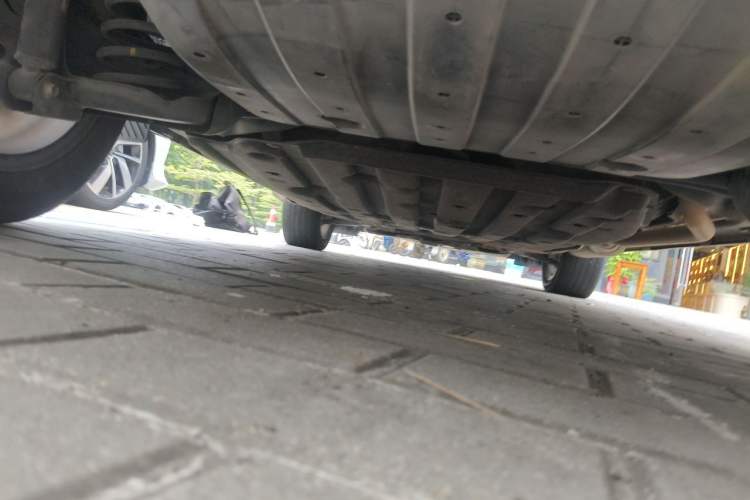 Used Honda Vezel 2017 1.8L CVT Front-Wheel Drive Pioneer Edition Chassis Rear