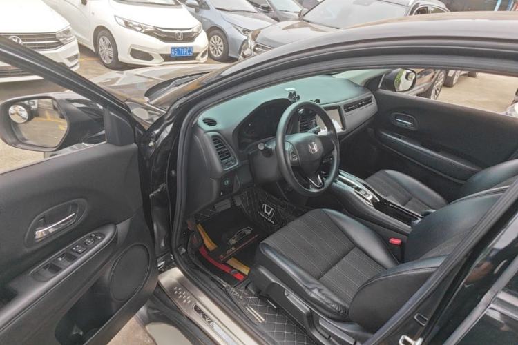 Used Honda Vezel 2017 1.8L CVT Front-Wheel Drive Pioneer Edition Driver Seat