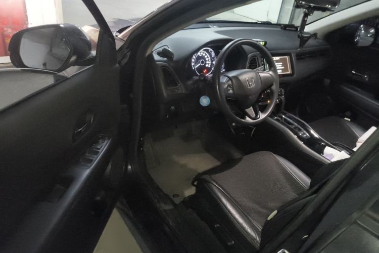 Used Honda Vezel 2017 1.8L CVT Front-Wheel Drive Pioneer Edition Driver Seat