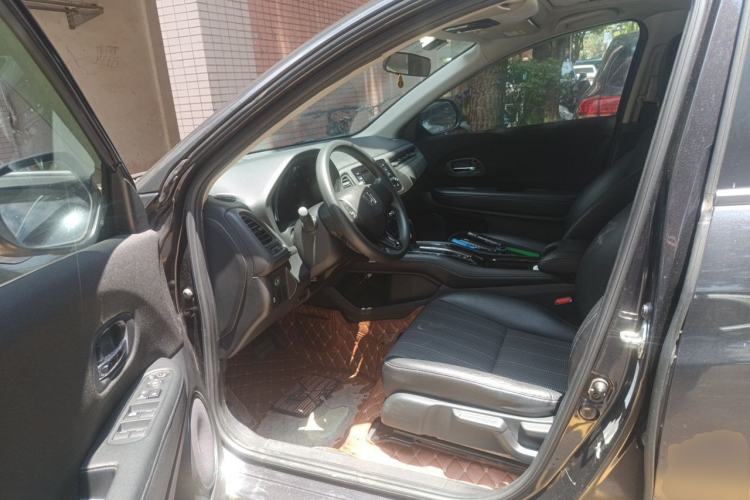 Used Honda Vezel 2017 1.8L CVT Front-Wheel Drive Pioneer Edition Driver Seat