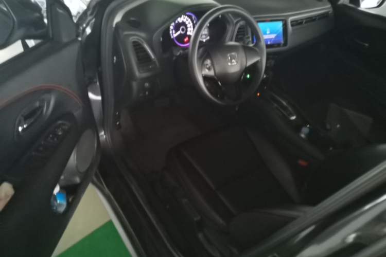 Used Honda Vezel 2017 1.5L CVT 2WD Comfort Model Driver Seat