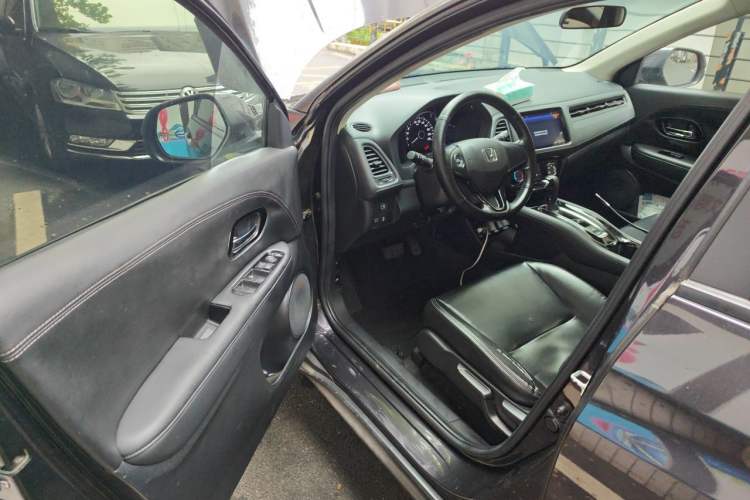 Used Honda Vezel 2017 1.5L CVT 2WD Comfort Model Driver Seat