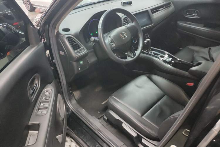 Used Honda Vezel 2017 1.8L CVT Front-Wheel Drive Pioneer Edition Driver Seat
