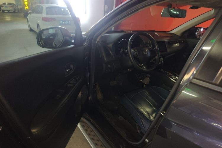 Used Honda Vezel 2017 1.5L CVT 2WD Comfort Model Driver Seat