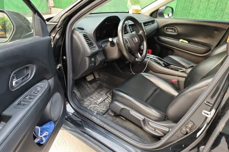 Used Honda Vezel 2017 1.5L CVT 2WD Comfort Model Driver Seat