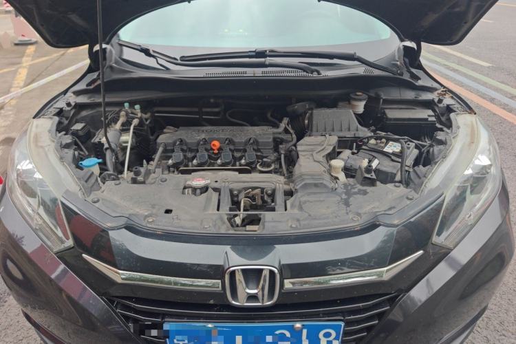Used Honda Vezel 2017 1.8L CVT Front-Wheel Drive Pioneer Edition Engine Bay