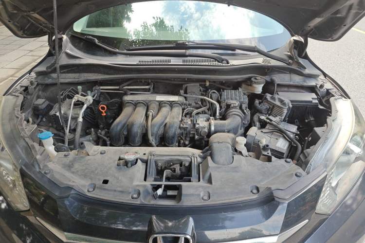 Used Honda Vezel 2017 1.5L CVT 2WD Comfort Model Engine Bay
