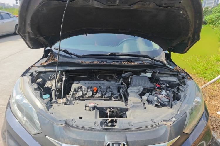 Used Honda Vezel 2017 1.8L CVT Front-Wheel Drive Pioneer Edition Engine Bay