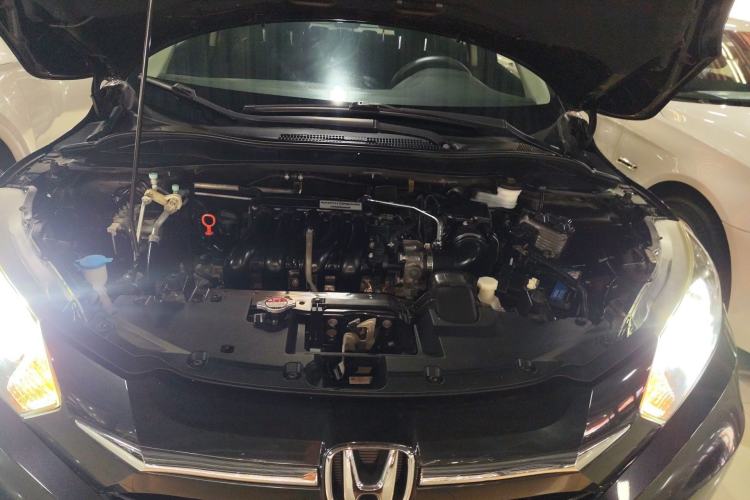 Used Honda Vezel 2017 1.5L CVT 2WD Comfort Model Engine Bay