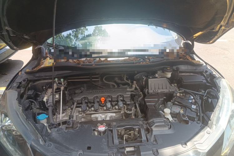 Used Honda Vezel 2017 1.8L CVT Front-Wheel Drive Pioneer Edition Engine Bay