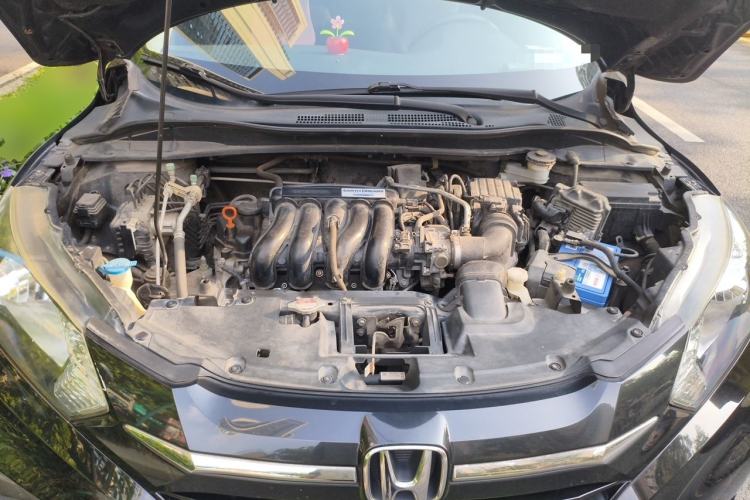 Used Honda Vezel 2017 1.5L CVT 2WD Comfort Model Engine Bay