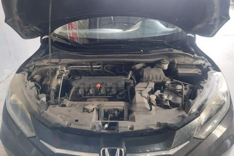 Used Honda Vezel 2017 1.8L CVT Front-Wheel Drive Pioneer Edition Engine Bay