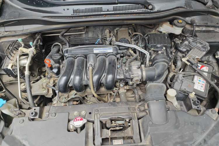 Used Honda Vezel 2017 1.5L CVT 2WD Comfort Model Engine Bay