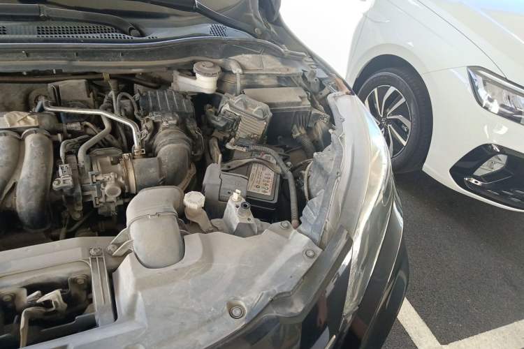 Used Honda Vezel 2017 1.5L CVT 2WD Comfort Model Engine Bay Left