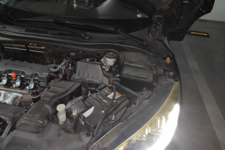 Used Honda Vezel 2017 1.8L CVT Front-Wheel Drive Pioneer Edition Engine Bay Left