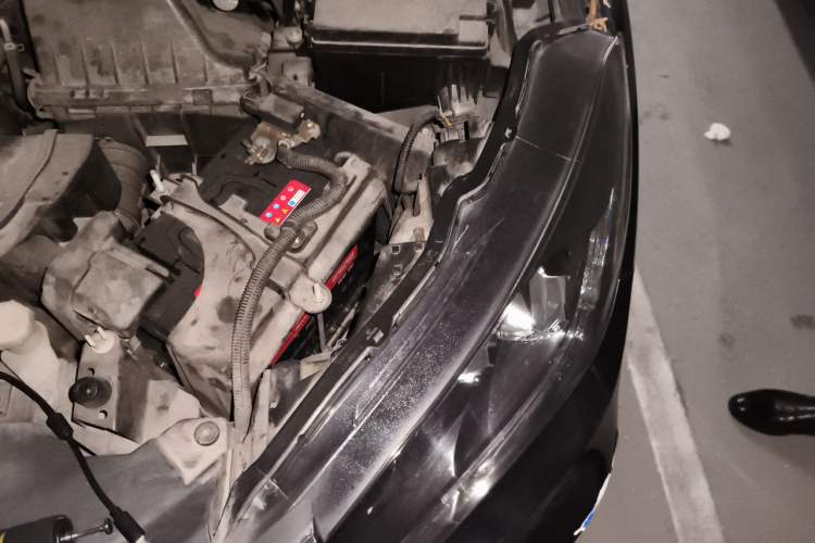 Used Honda Vezel 2017 1.8L CVT Front-Wheel Drive Pioneer Edition Engine Bay Left